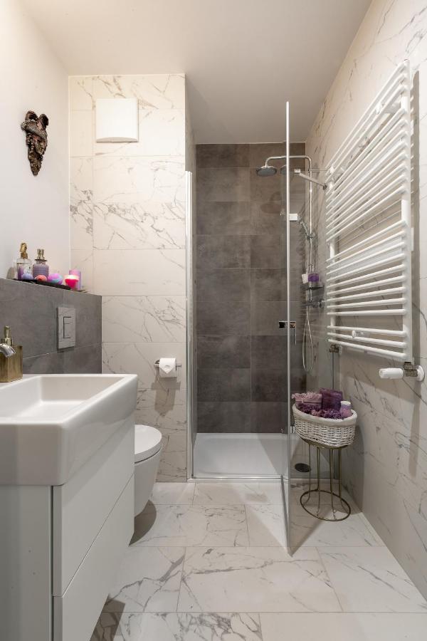 ורוצלב Apartament Wenecja Romantyczna - Mlyn Maria - Art Apartments מראה חיצוני תמונה
